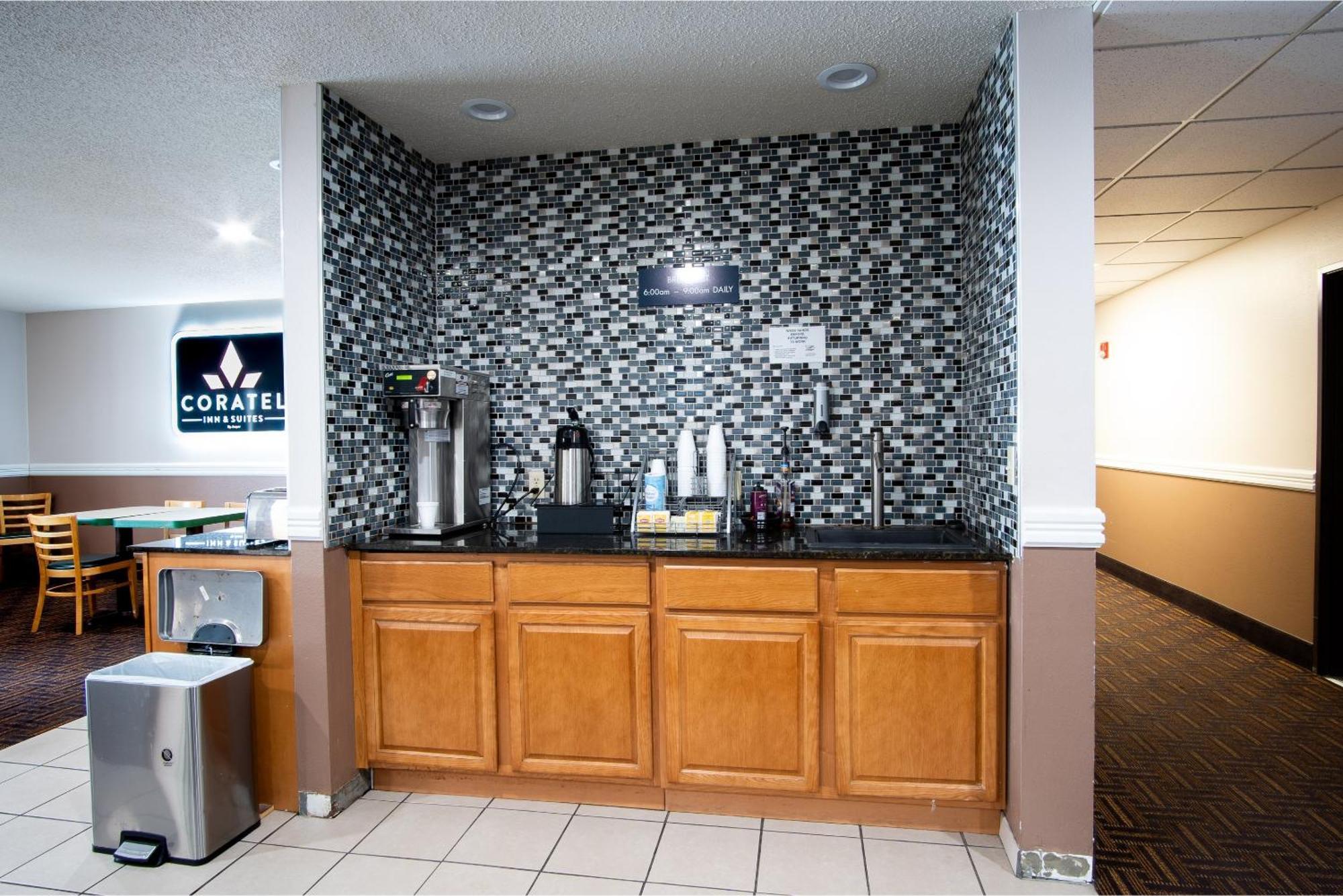 Coratel Inn & Suites By Jasper New Richmond Bagian luar foto