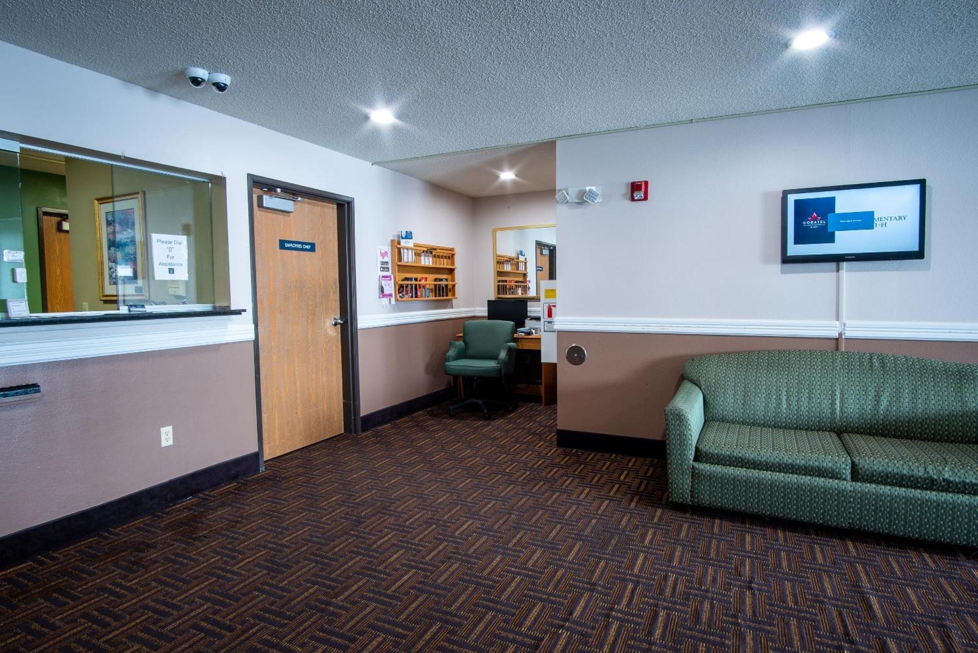 Coratel Inn & Suites By Jasper New Richmond Bagian luar foto