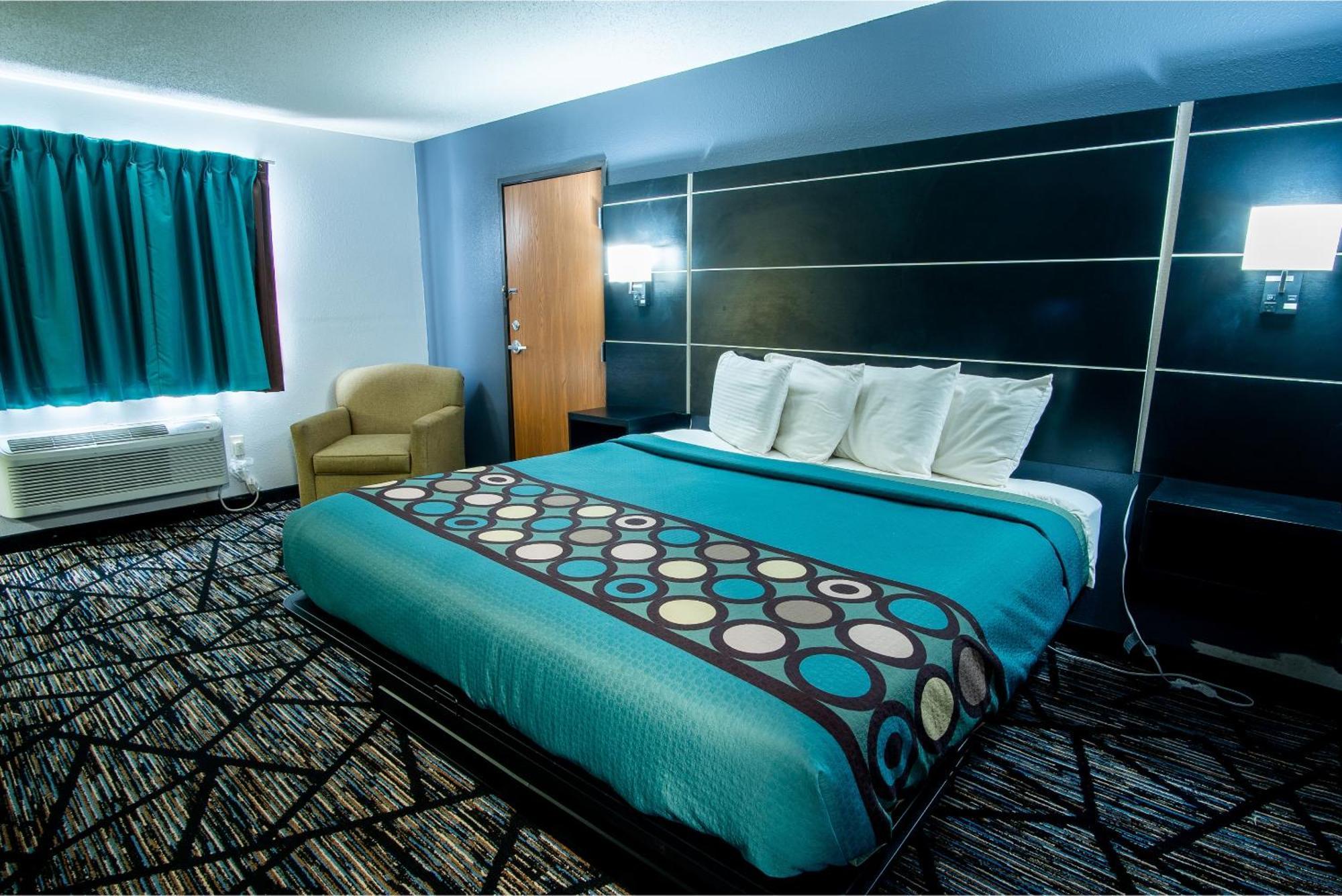 Coratel Inn & Suites By Jasper New Richmond Bagian luar foto