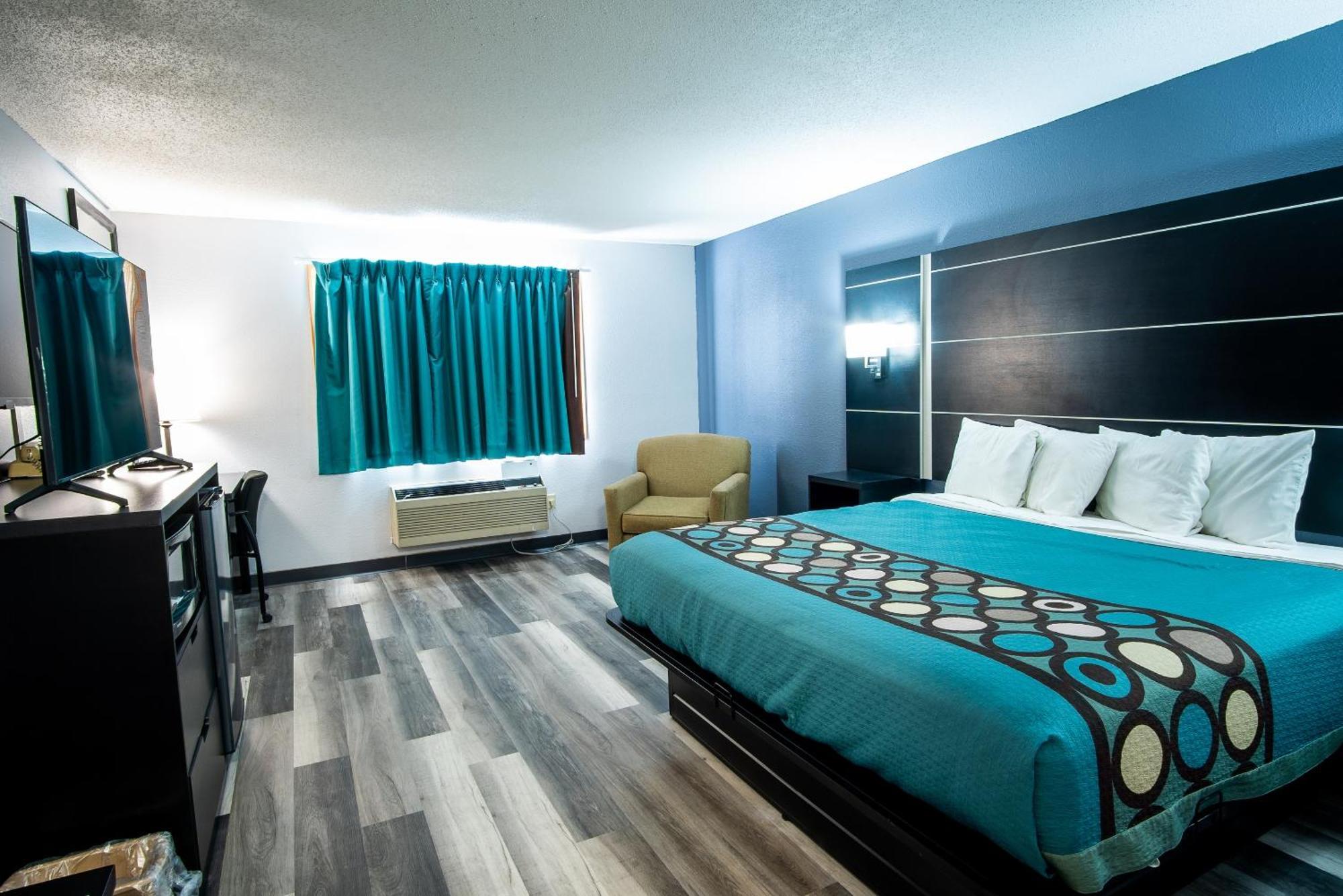 Coratel Inn & Suites By Jasper New Richmond Bagian luar foto